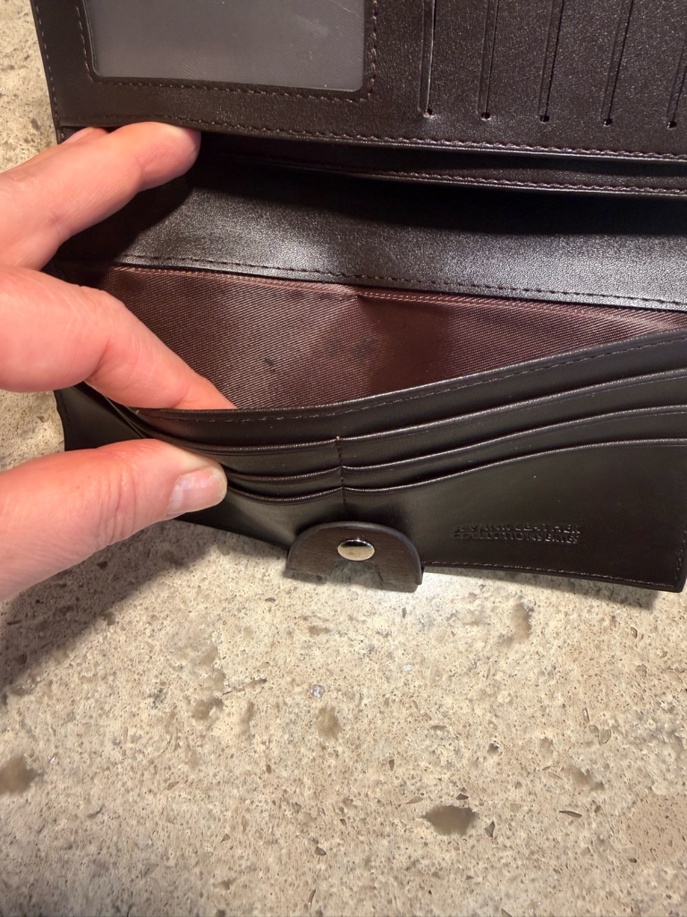 Classic Brown Leather Snap Wallet - Picture 4 of 7